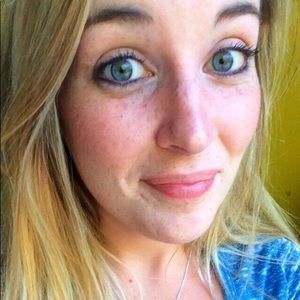 Meet your Posher, Kacie